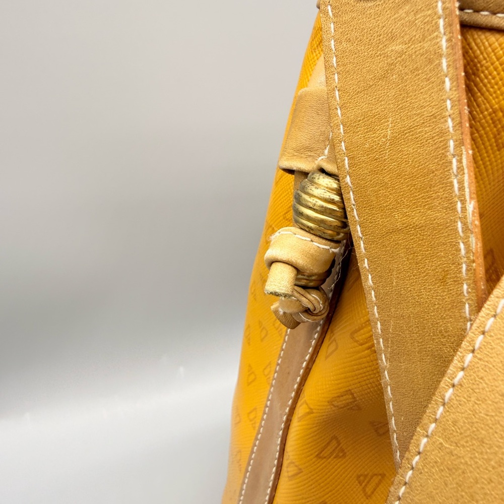 Vintage 1985 Liz Claiborne Drawstring Bucket Shoulder Bag Mustard/Yellow w/make - Picture 7 of 15